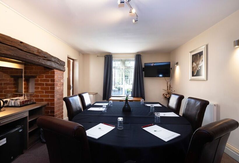 膳宿费 The Limes Country Lodge Hotel & Admiral Restaurant