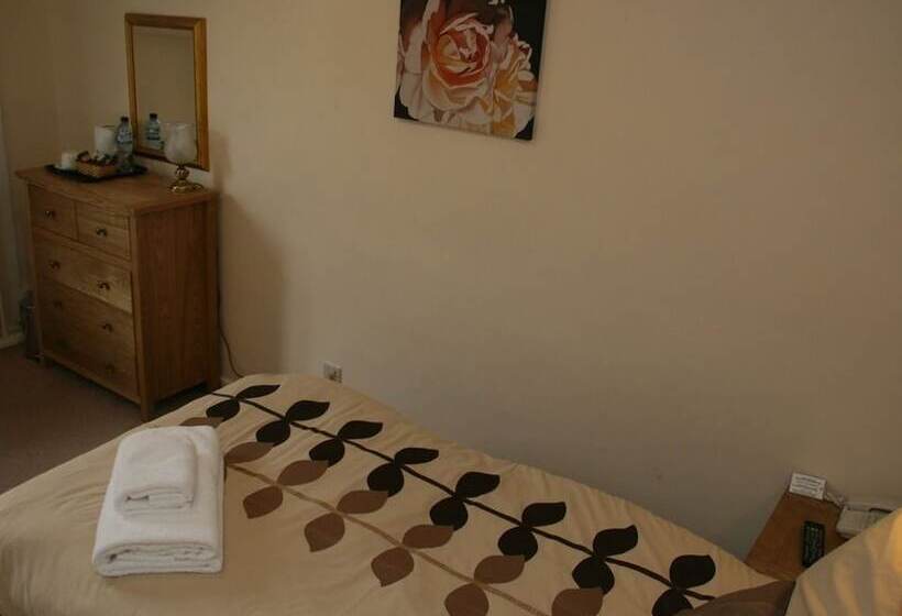 ペンション The Royal Lodge