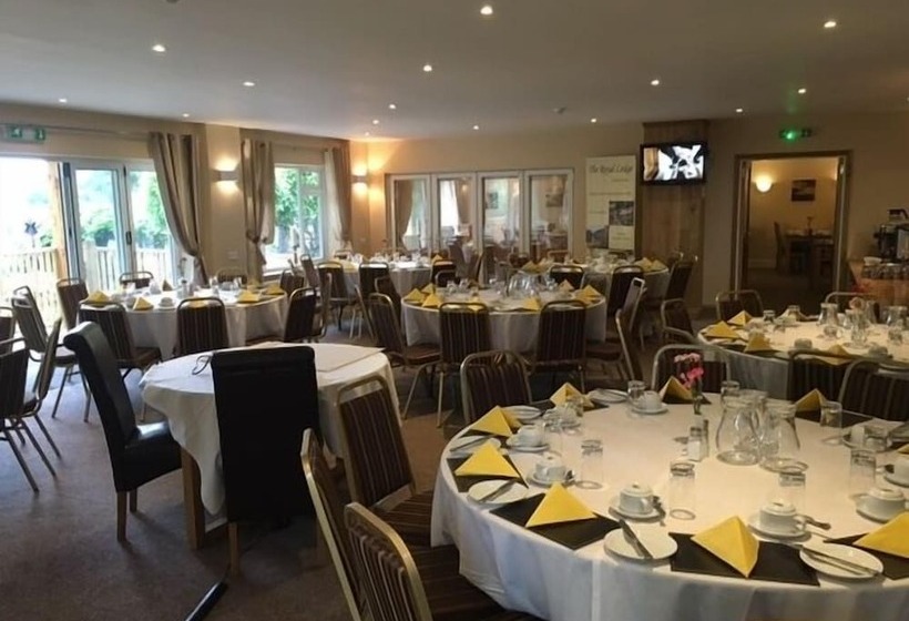 ペンション The Royal Lodge