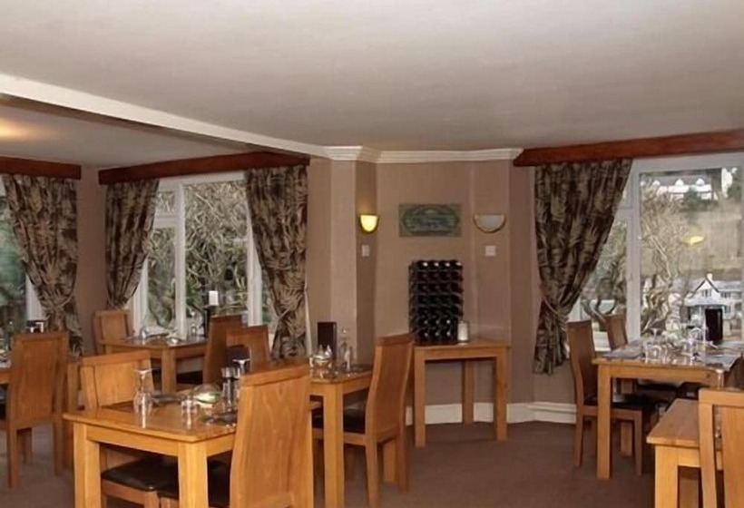 ペンション The Royal Lodge