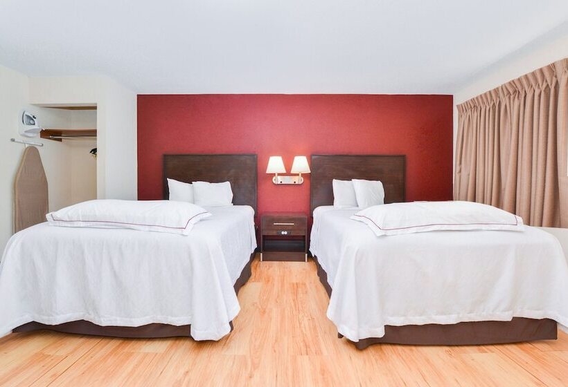 Red Roof Inn Plus+ & Suites Guilford