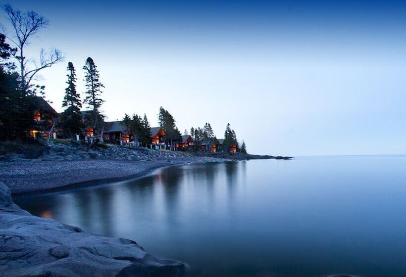 אתר נופש Temperance Landing On Lake Superior