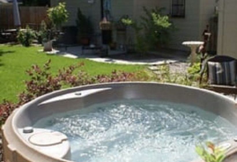 River Rock Bed And Breakfast Cottages