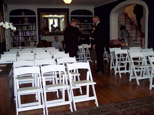 Robinwood Bed & Breakfast