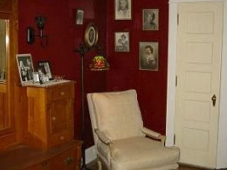 Rosedell Bed & Breakfast