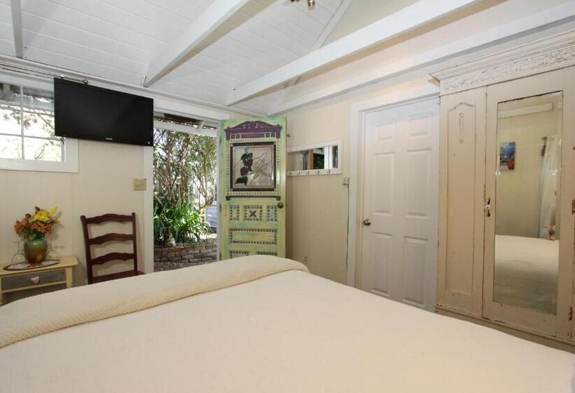 Seagull Inn Bed & Breakfast