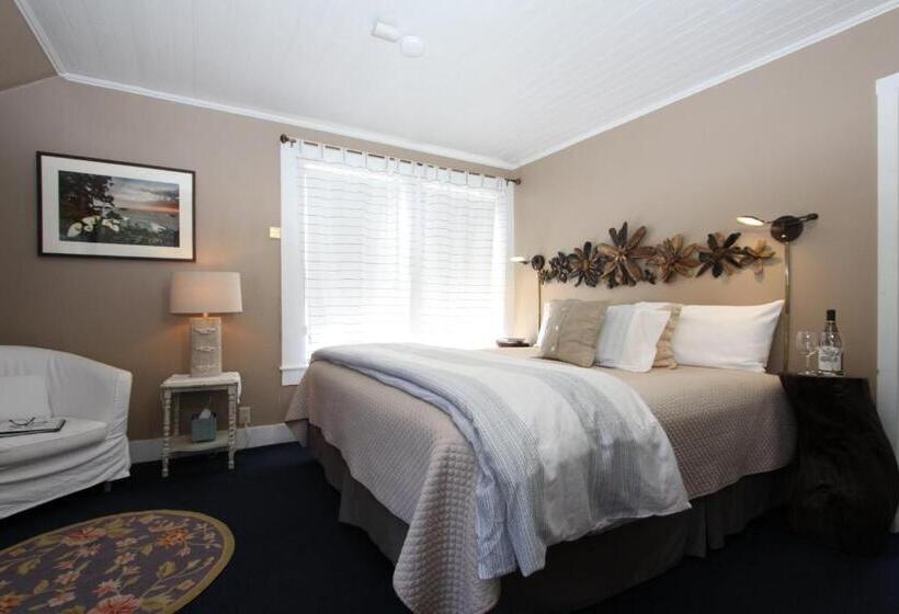 Seagull Inn Bed & Breakfast