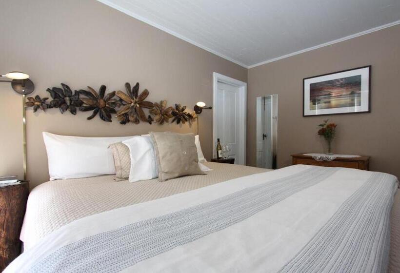 Seagull Inn Bed & Breakfast