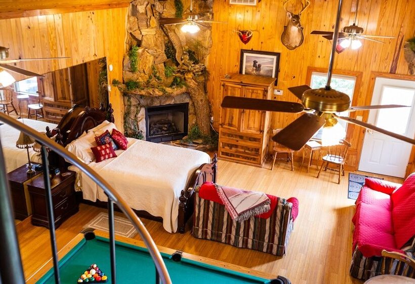 Shalom House Bed And Breakfast