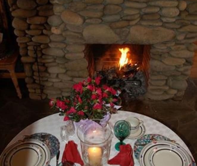 Smokies Bed And Breakfast