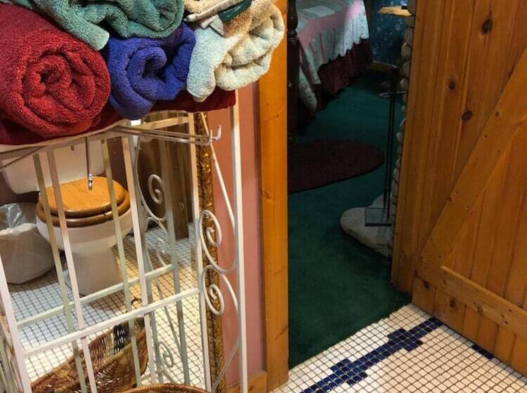 Smokies Bed And Breakfast