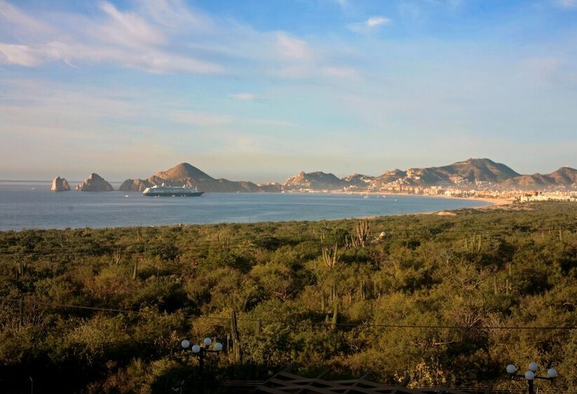 Sunrock Hotel and Suites