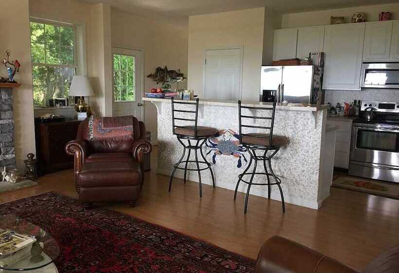 The Baywood Bed & Breakfast