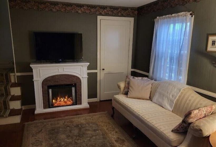 The Carriage Inn B&b