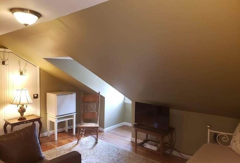 The Carriage Inn B&b