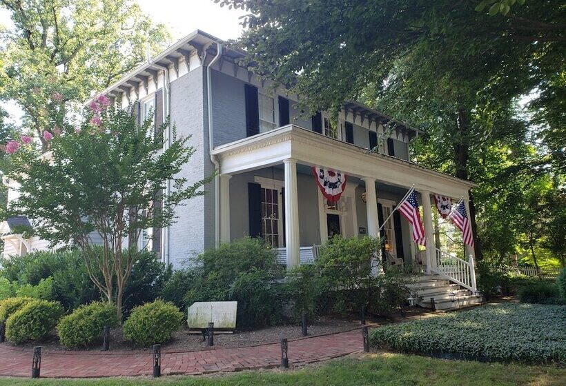 The Carriage Inn B&b