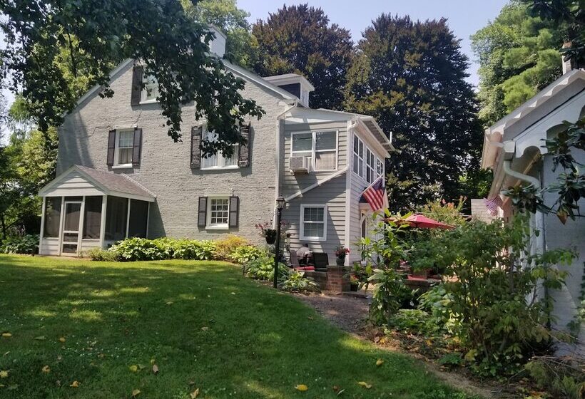 The Carriage Inn B&b