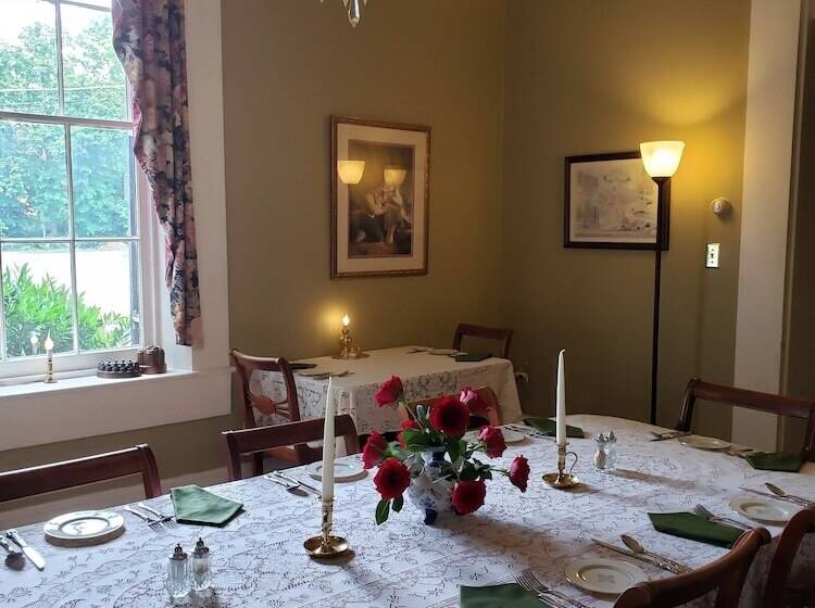 The Carriage Inn B&b