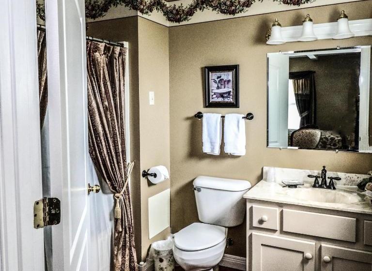 The Hill House Bed & Breakfast