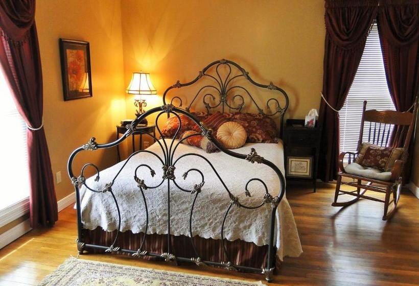 The Hill House Bed & Breakfast