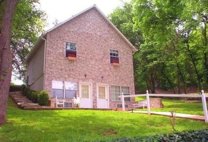 The Queen Anne House Bed And Breakfast