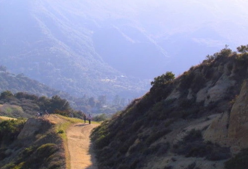 Topanga Canyon Inn Bed And Breakfast