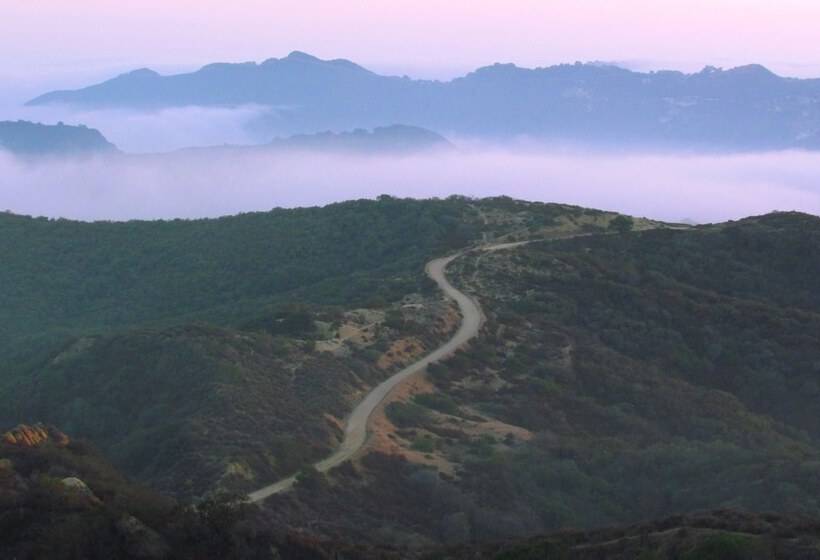 Topanga Canyon Inn Bed And Breakfast