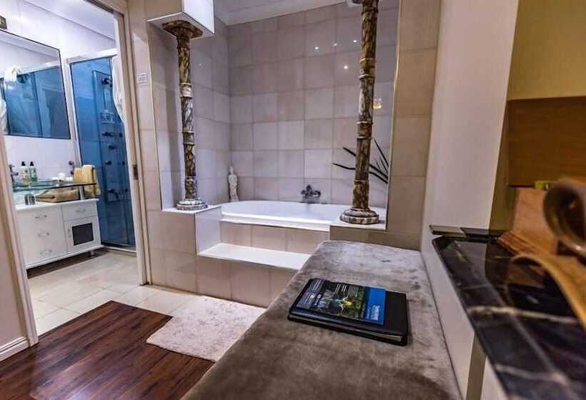 Villa Della Rosa Bed & Breakfast