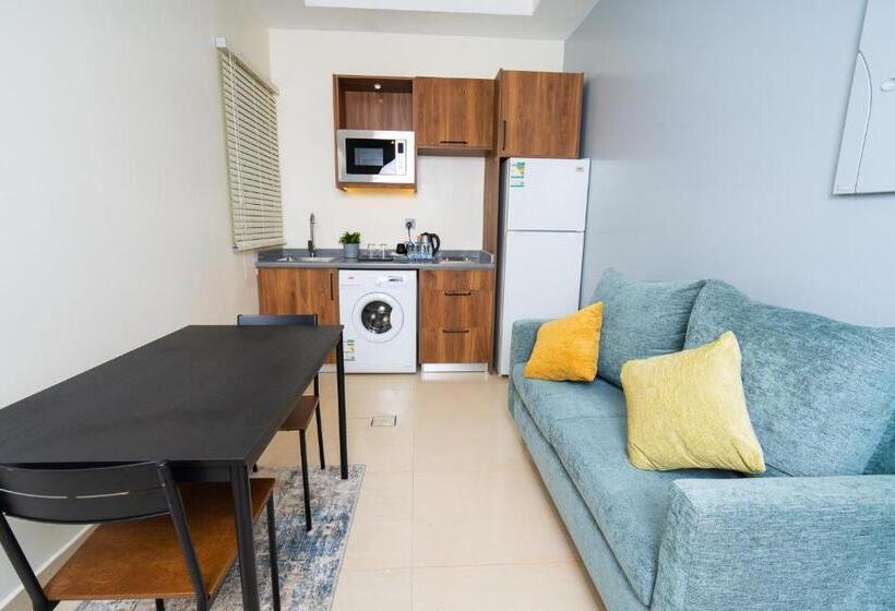 Vivian Park Al Aziziya