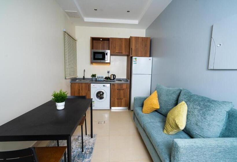 Vivian Park Al Aziziya