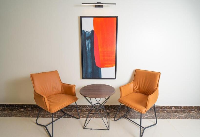 Vivian Park Al Aziziya