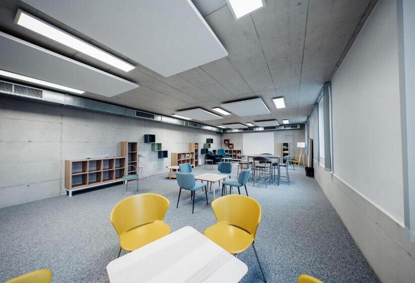 Общежитие Auberge De Jeunesse Saignelégier