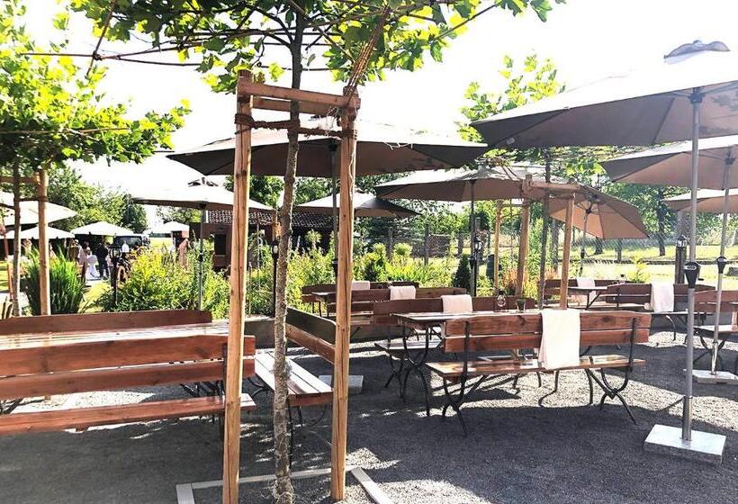 Общежитие Gasthof Hirsch