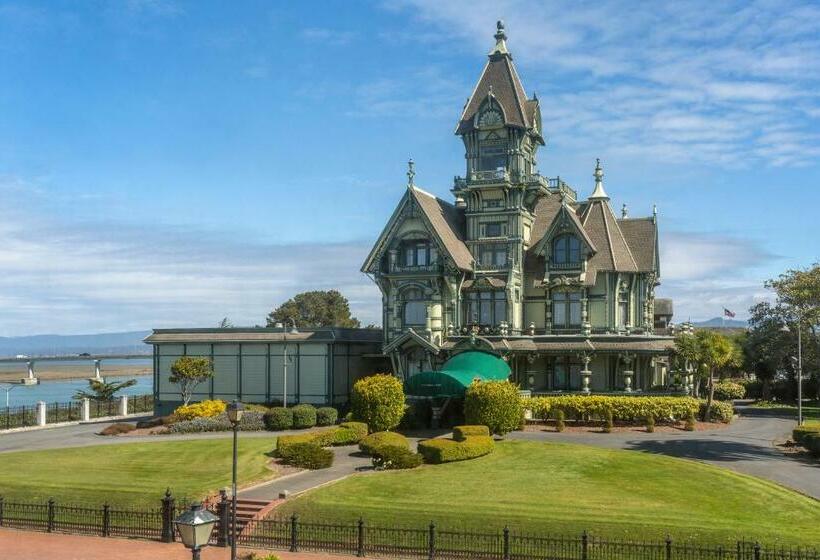 הוסטל Pinc Lady Mansion