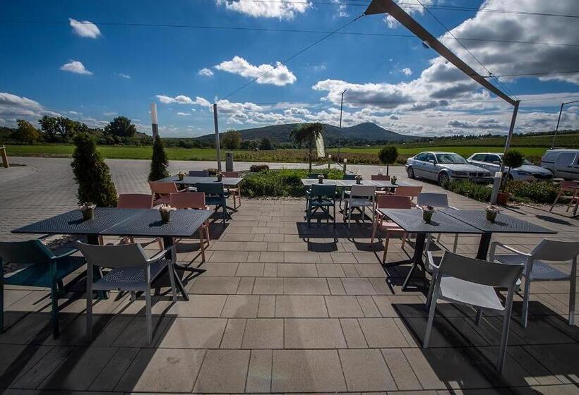 مبيت وإفطار Breier Farm   Tanya Panzió