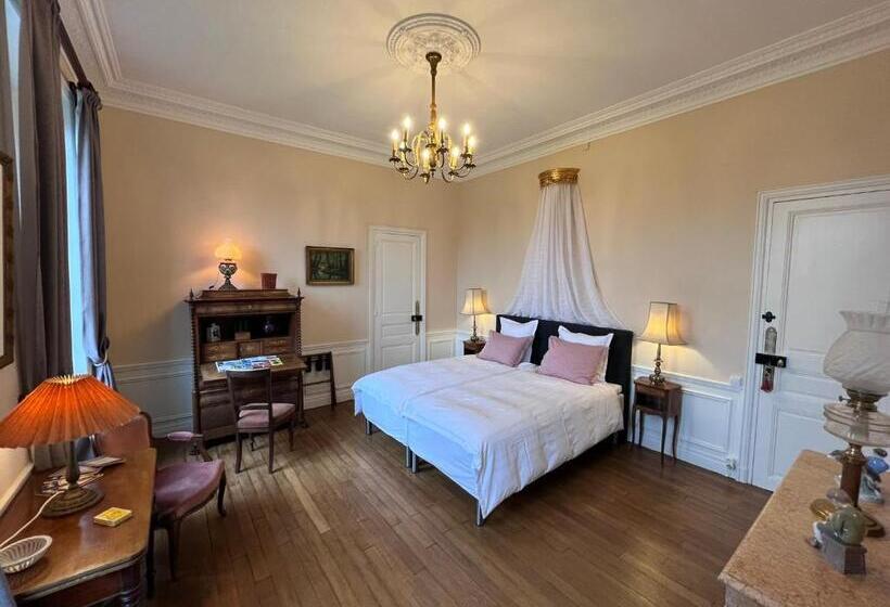 Bed and Breakfast Chateau Du Gue Aux Biches