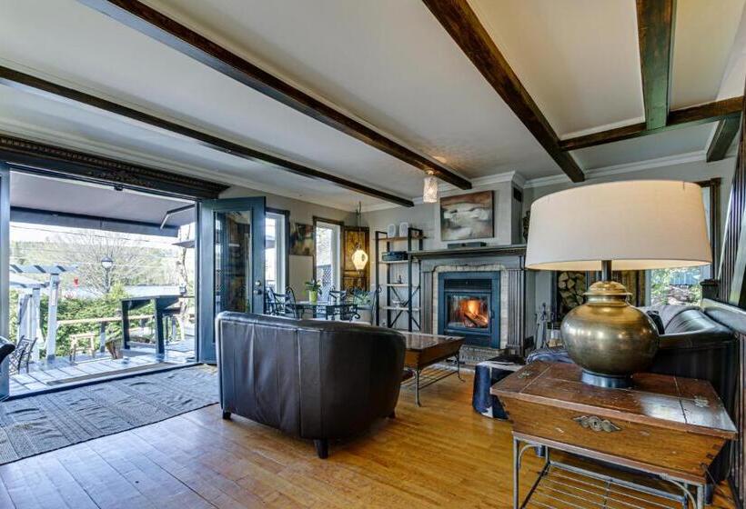 ベッドアンドブレックファースト Gite Le Petit Manoir Vue Sur Rivière St Maurice