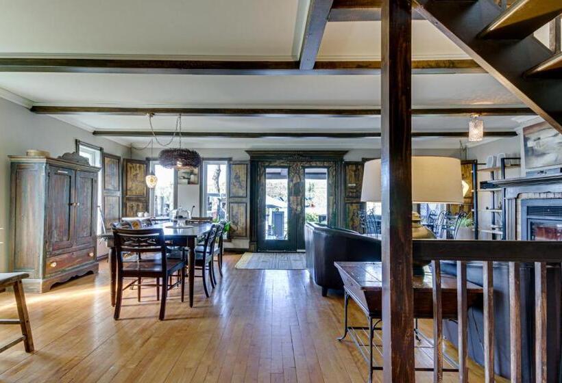 ベッドアンドブレックファースト Gite Le Petit Manoir Vue Sur Rivière St Maurice