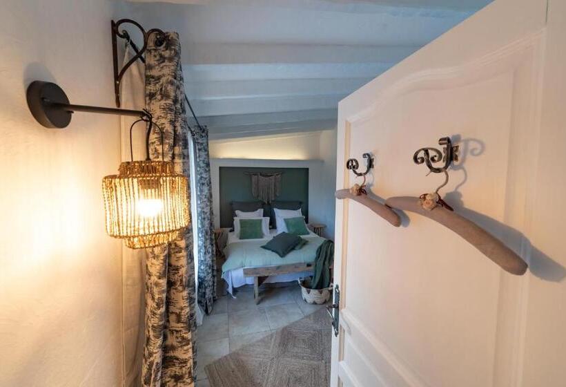 צימר La Bastide Du Mûrier