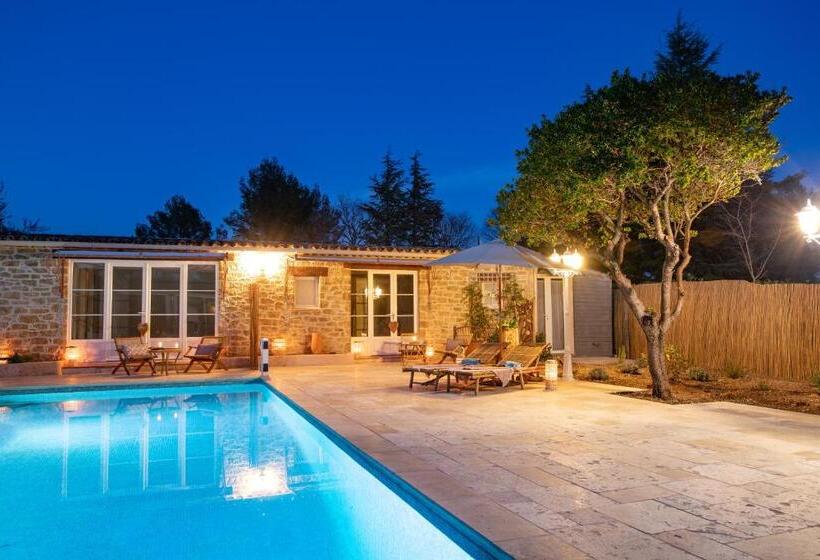 צימר La Bastide Du Mûrier