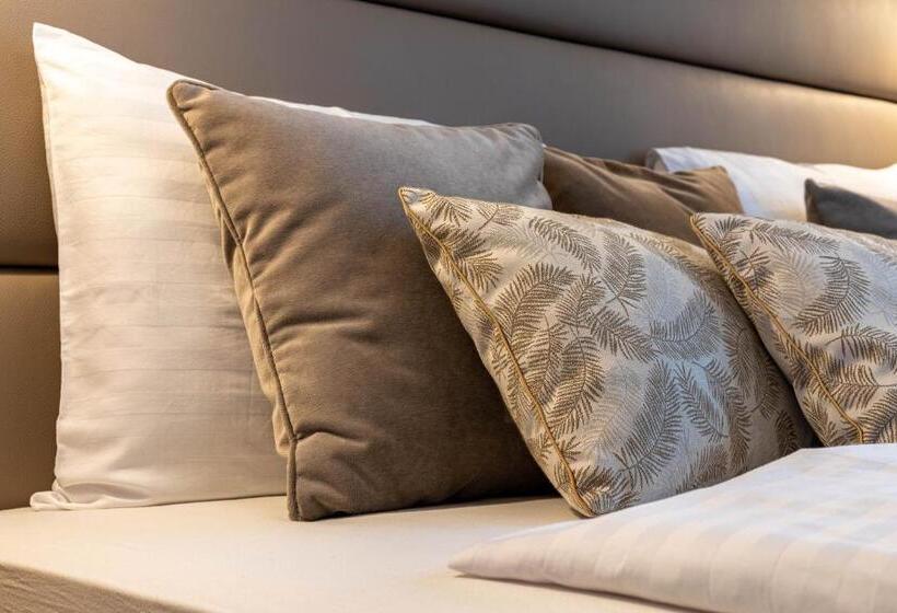 ベッドアンドブレックファースト Villa Bérc