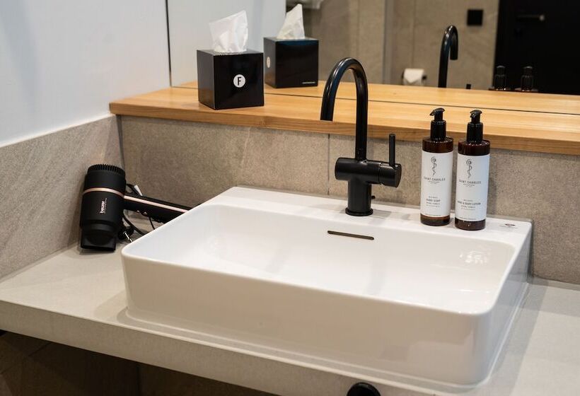 Black F Tower   Serviced Apartments