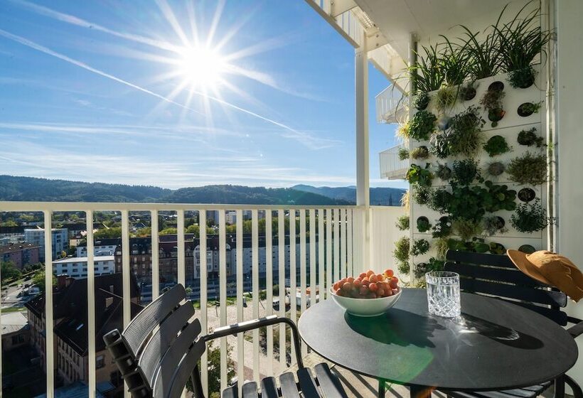 Black F Tower   Serviced Apartments