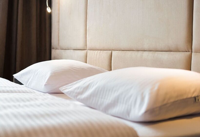 Citi Hotel S łódź