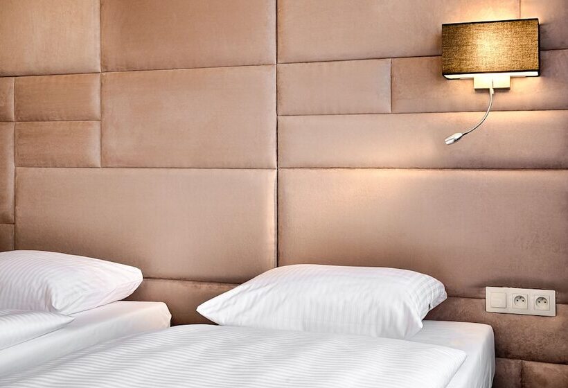 Citi Hotel S łódź