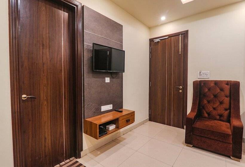 Fabhotel Ashiyana Residency