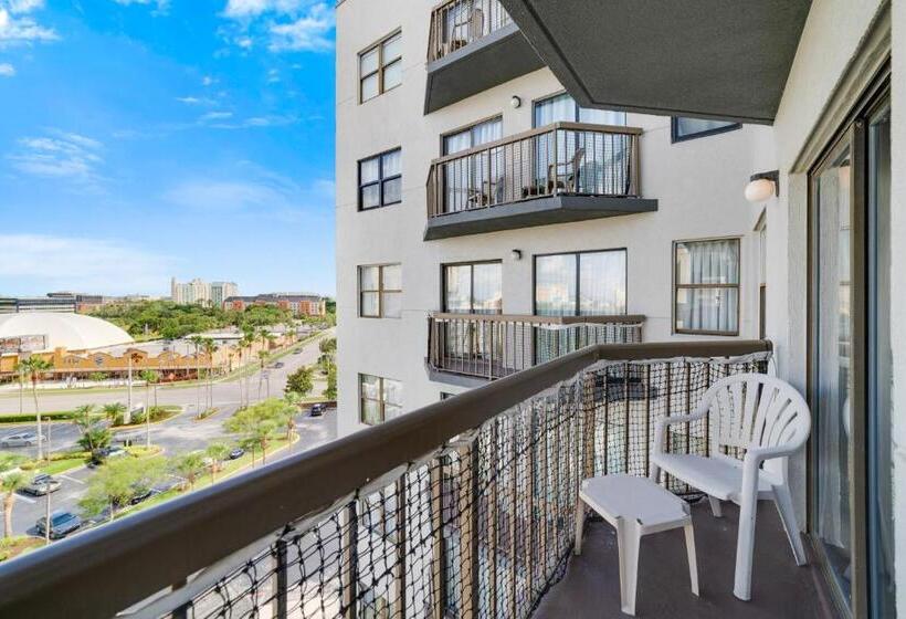 Fabulous Resort Condo With Heated Pool!