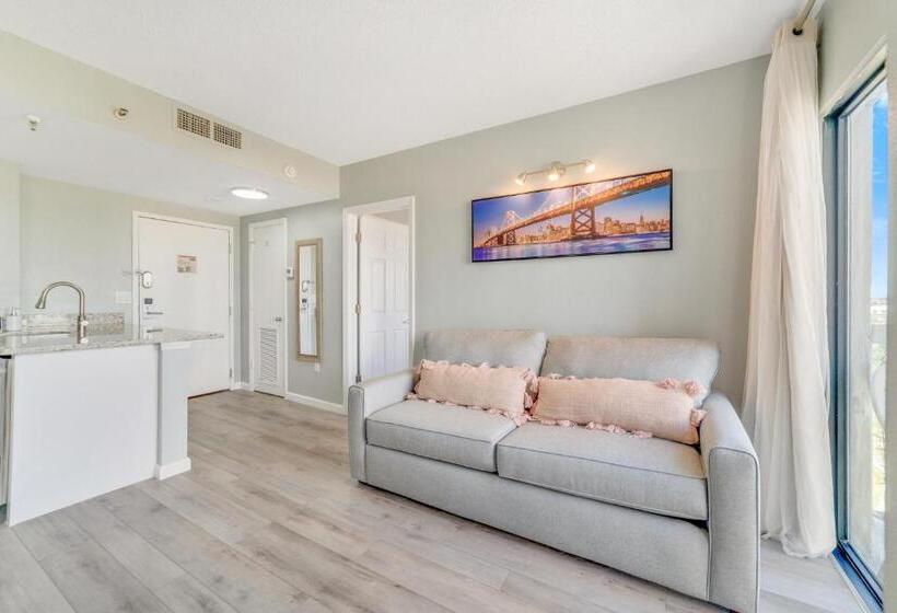 Fabulous Resort Condo With Heated Pool!