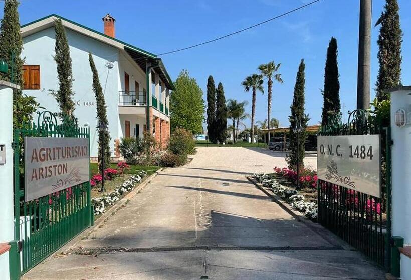 فندق Agriturismo Ariston Onc 1484