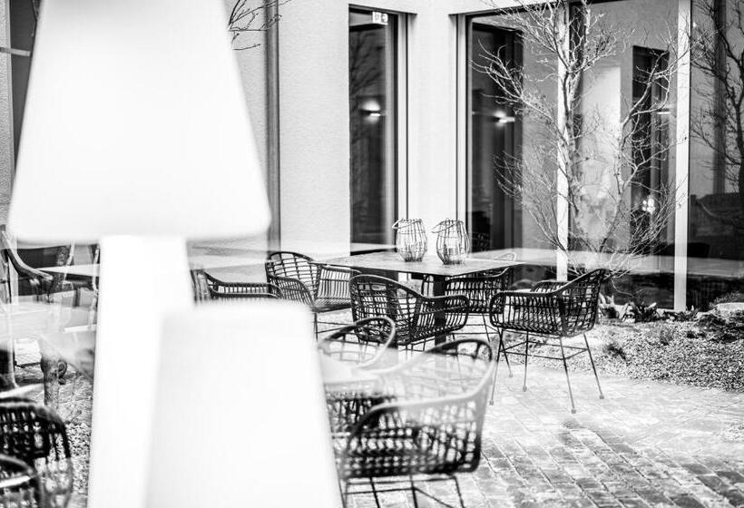 בית מלון כפרי Balthazars